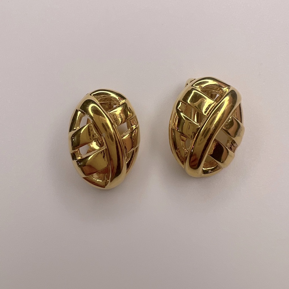 Nina Ricci Gold Tone Weave Clip-on Earrings